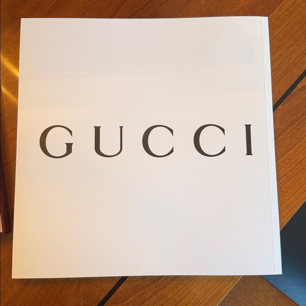 Gucci Prospective Book Set - Picture 4 of 7